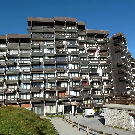 Confortable Avec Balcon Pres Des Pistes, Wifi Inclus - Fr-1-502-534 Apartment